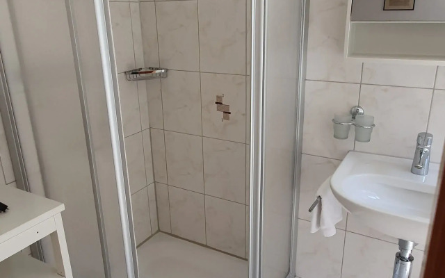 The Aarburg Hotel & Café