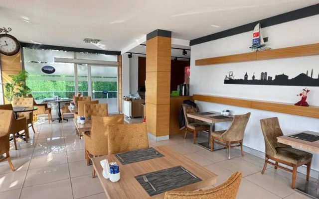 Lounge Boutique Hotel