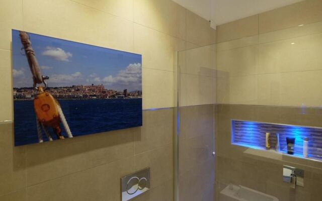 Apartment With 4 Bedrooms in Cagliari, With Wonderful City View, Furni