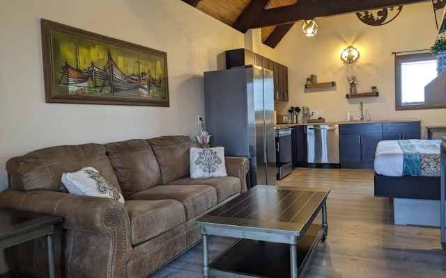 Wanderlust Inn