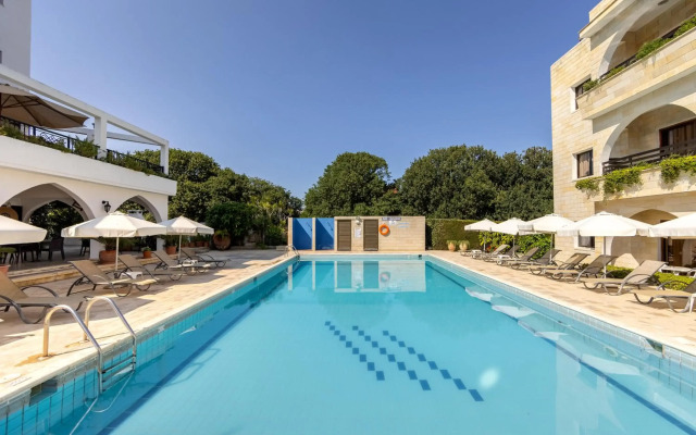 Stephanos Hotel Apts