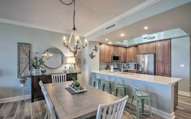 'the Beachcomber' Escape w/ Club Amenities!