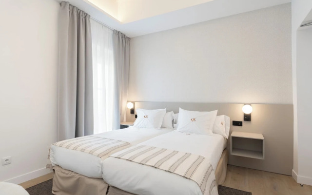 La Caleta Qe Hotels