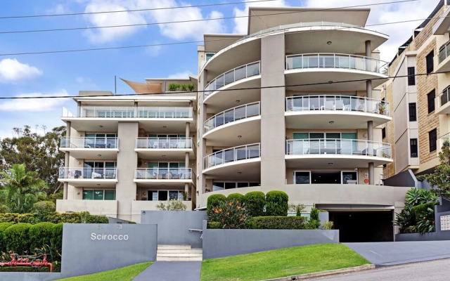 Scirocco, Unit 7, 21-23 Tomaree Street