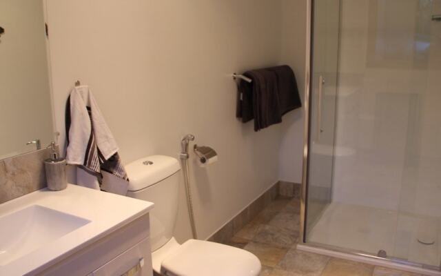 Tweeters Country Getaway