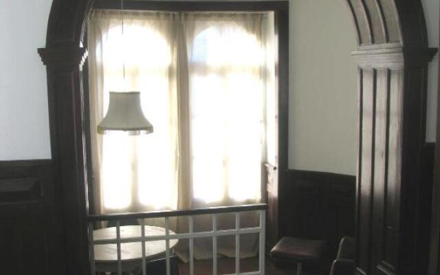 Rosa Biscoito Suites