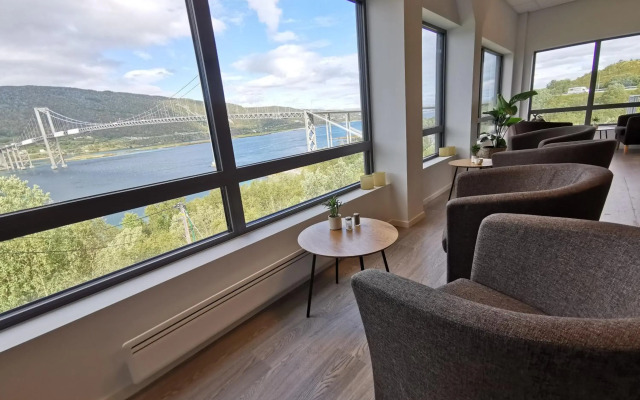 Tjeldsundbrua Hotel