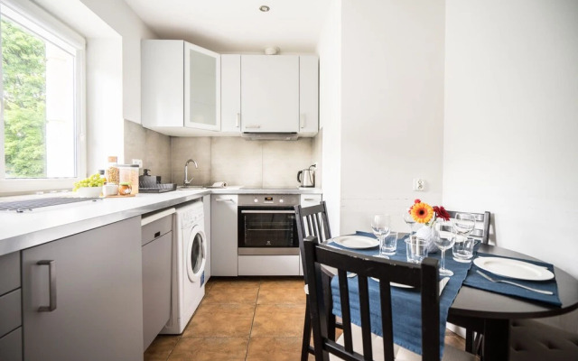 oompH Warsaw Big Apartment near Old Town