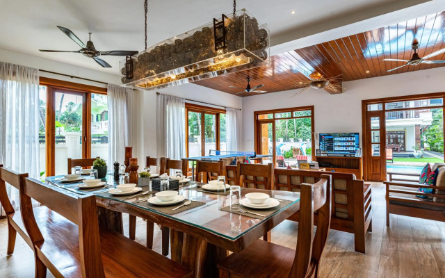 10BHK Super Luxury Villa with Private Pool