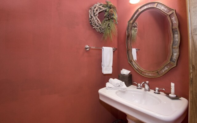 Beaver Creek Landing A404 3 Bedroom Condo by RedAwning