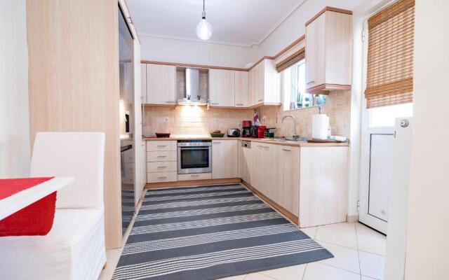 Koropi 3 bedroom Apartment 4 pers