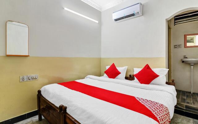 OYO 49125 Suraj Residency