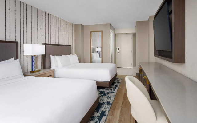 DoubleTree by Hilton Charlotte City Center