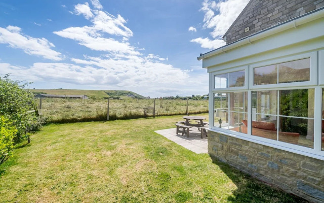 West Bay Holiday Home