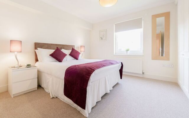 Cascades Court by Roomspace Apartments