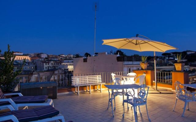 Centini Toni Suite Luxury Rooftop