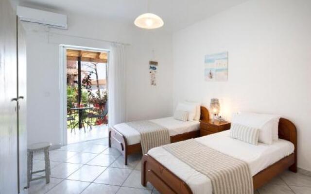 Irini Apartments and Studios