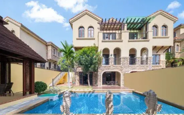 Emerald Valley Luxury Residence Holiday Villa Hotel