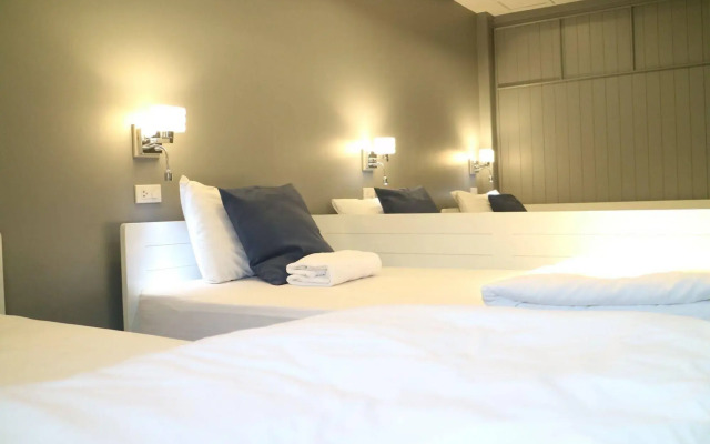 Golden Mountain Hostel
