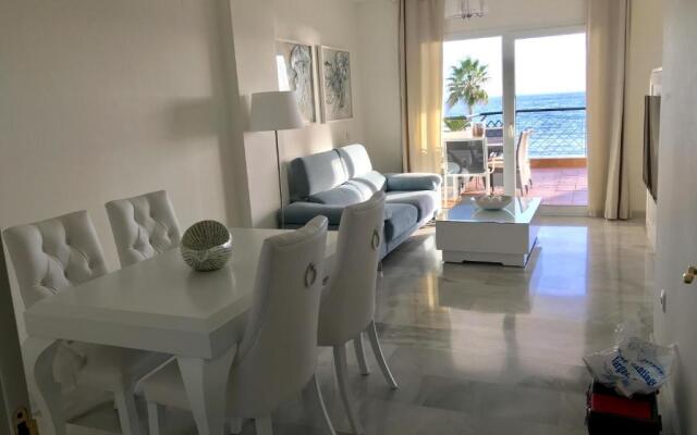 MI CAPRICHO B16 Beachfront Apartment