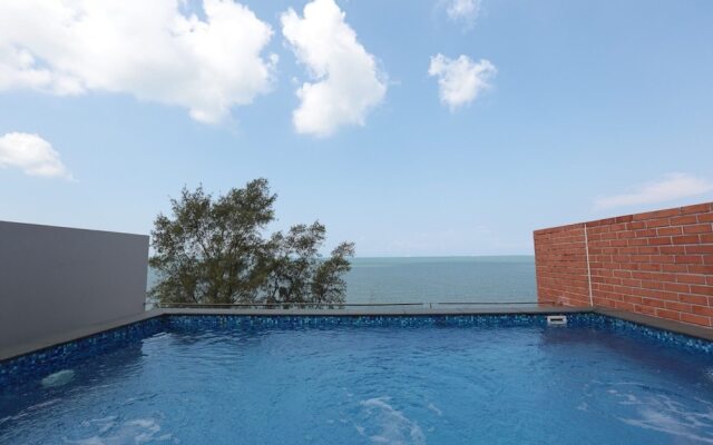 Baan Sandbox Pattaya Beachfront Villa