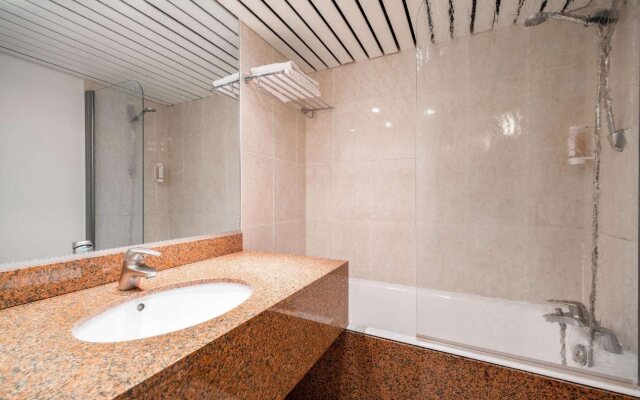 Le M & Spa Bordeaux Aéroport by Hôtels & Préférence