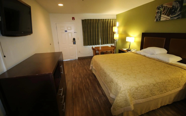 Rice Hill Inn