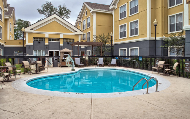 Hampton Inn & Suites San Bernardino