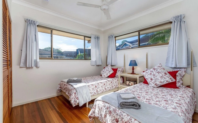 Spoil yourself with the perfect position of this first floor Unit