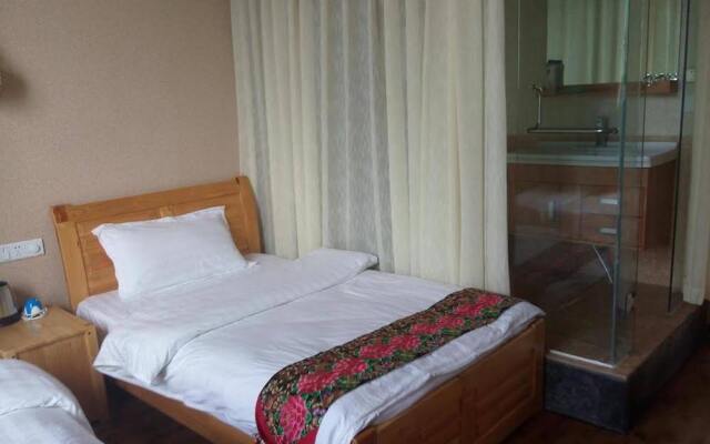 Dali Shuanglang Yinyu Jinxiangyuan Erhai Seaview Hotel