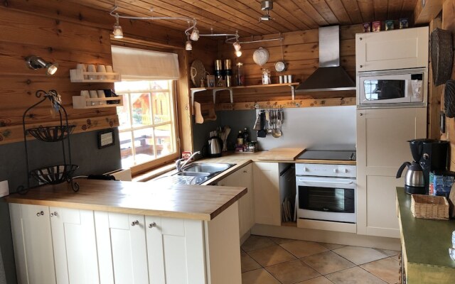 Quaint Holiday Home in Valfrejus with Garden
