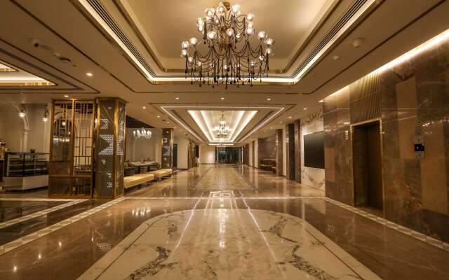 Radisson Blu Hotel & Suites GRT Chennai