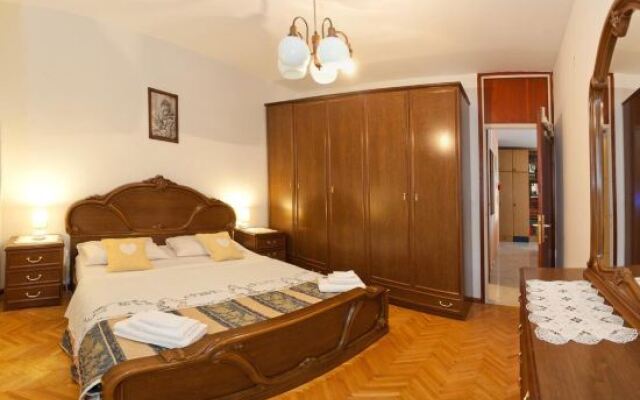 Apartment Ecija