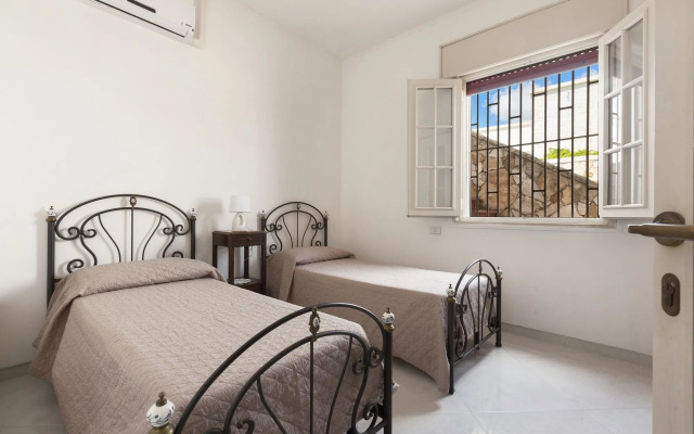 614 Riva degli Angeli by Barbarhouse