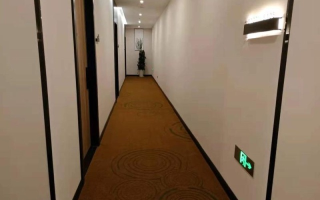 Green Tree Inn Express Huai'an Ecological New City Fudi Road City Hall – Hotel Rooms – Qingjiangpu