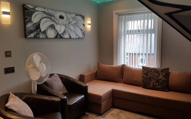 Impeccable 2-bed Apartment in Blackpool
