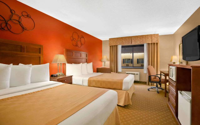 Roosevelt Grand Dakota, SureStay Collection by Best Western