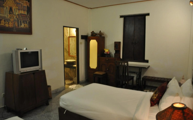 Ruean Thai Hotel