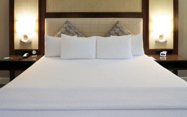 Almond Tree Inn Hotel - Adults Only