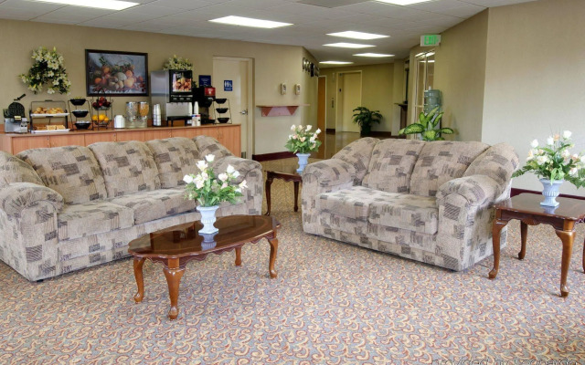 H3 Inn & Suites LAX Airport