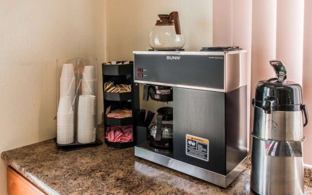 Econo Lodge Waynesburg