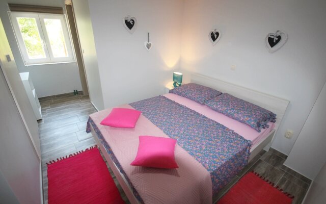 Groundfloor Apartment Rustica With 2 Bedrooms