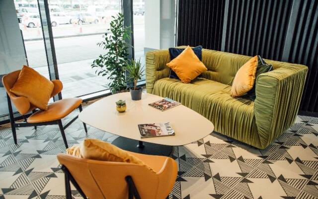 Studio One Hotel