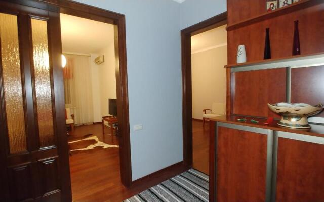 One bedroom Luxery 23 Khreshchatyk str Centre