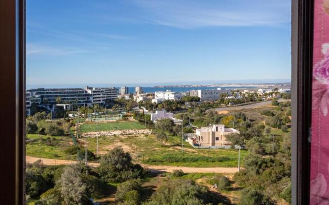 Mar & Serra Palmira 2BDR Apartment by LovelyStay