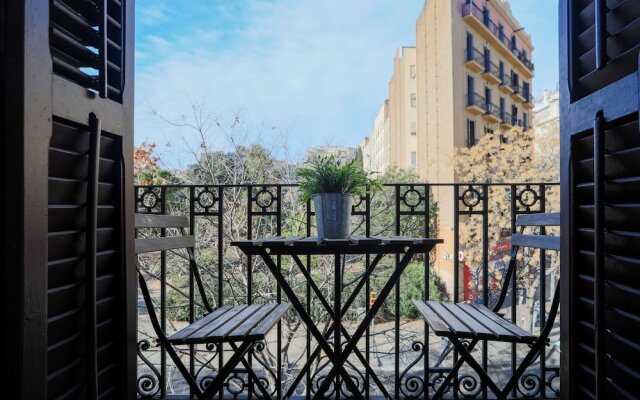 Bbarcelona Sagrada Familia Garden Apartment