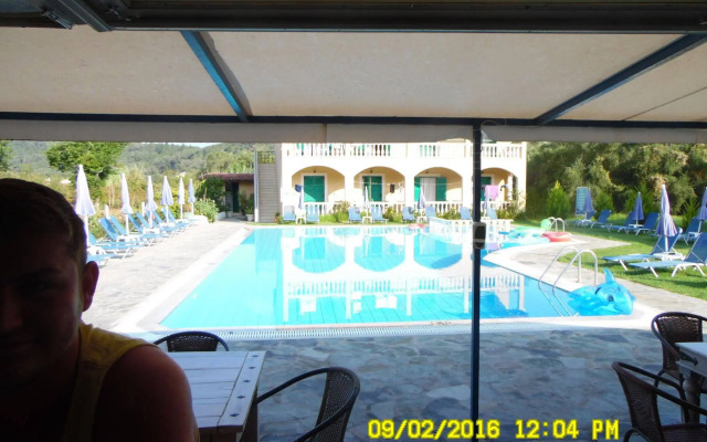 Katsaros Studios and Apartments