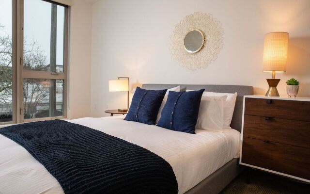 Domicile Suites at Venn on Main