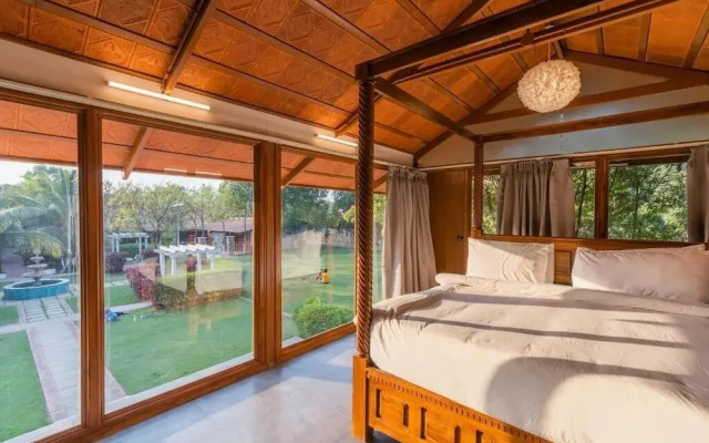 Brown Town Resort & Spa