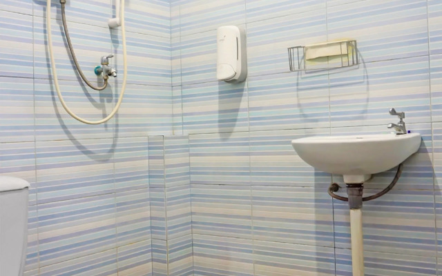 Puspita Guesthouse by Oyo Rooms